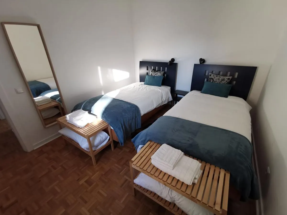 Villa Coimbra - Casa Inteira 0*,