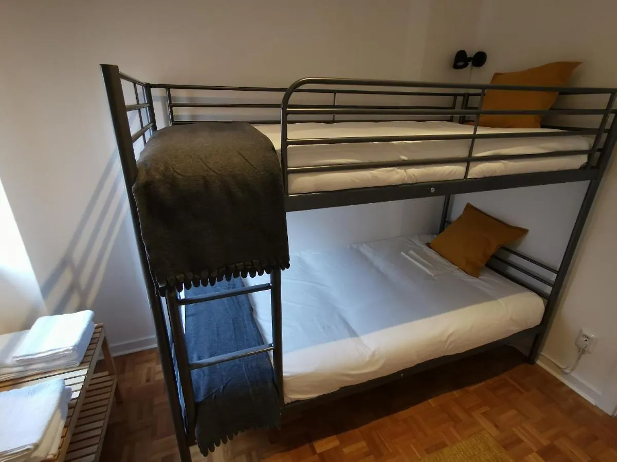 Villa Coimbra - Casa Inteira 0*,